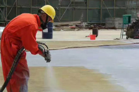 鄂尔多斯彩色路面喷涂是一种为路面